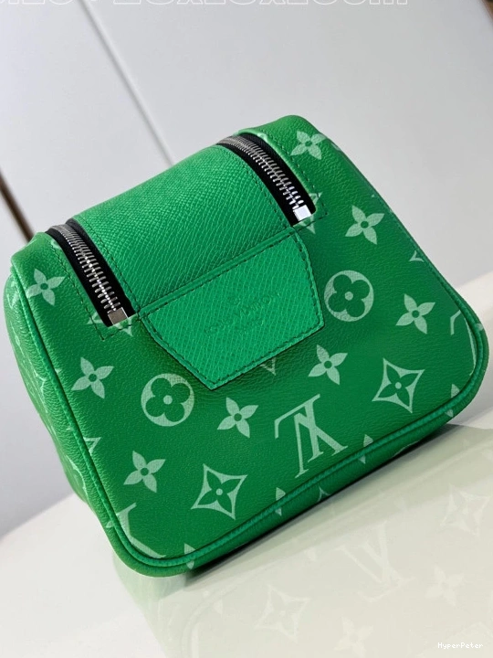 LOUIS -28*15*16.5CM VUITTON DOPP KIT 0812